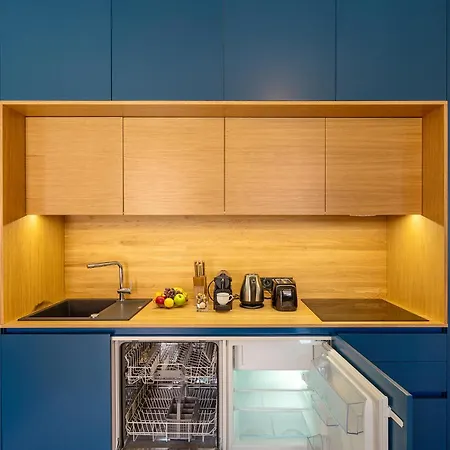 Quiet City Center Apartment In Hip & Foodie Area Prague Exterior photo